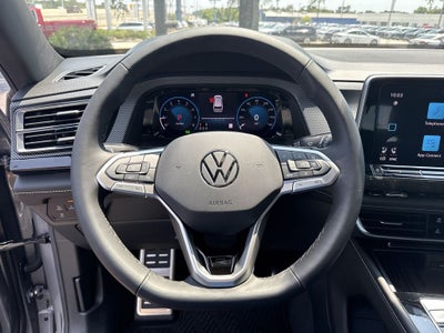 2026 Volkswagen Atlas Cross Sport 2.0T SEL R-Line Black
