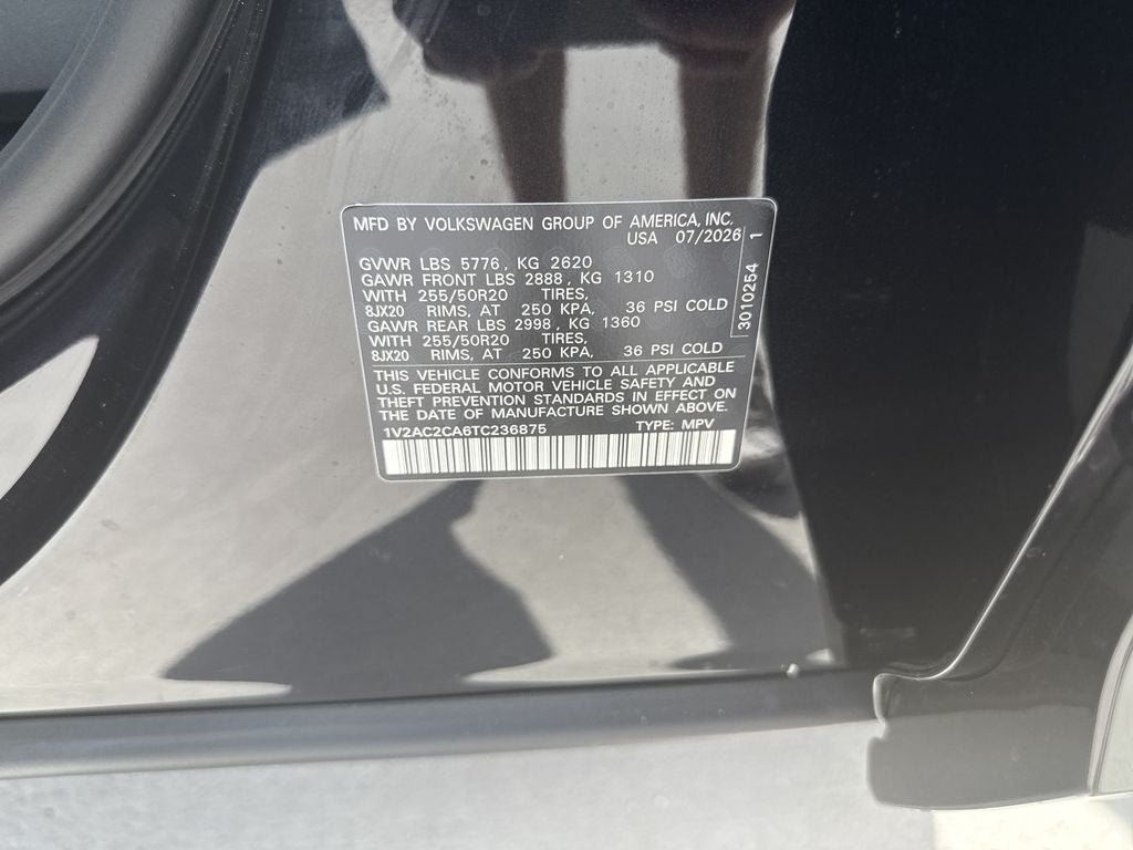 2026 Volkswagen Atlas Cross Sport 2.0T SEL R-Line Black