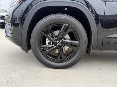 2026 Volkswagen Atlas Cross Sport 2.0T SEL R-Line Black