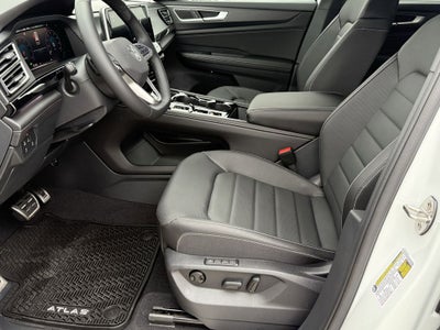 2026 Volkswagen Atlas Cross Sport 2.0T SEL R-Line Black