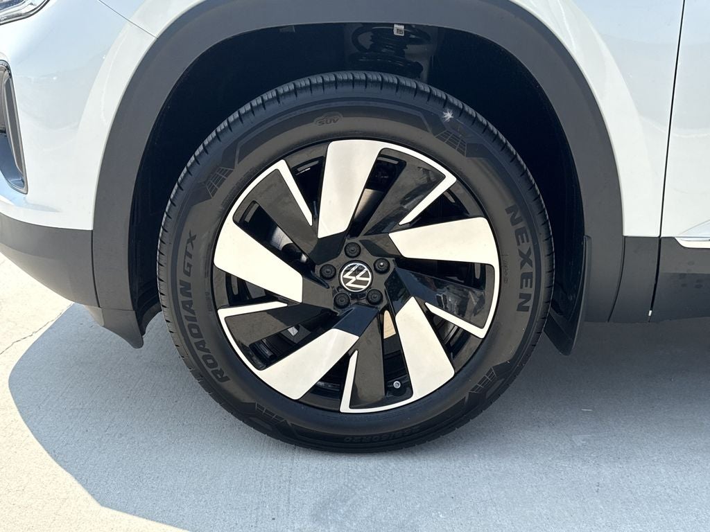 2026 Volkswagen Atlas Cross Sport 2.0T SEL