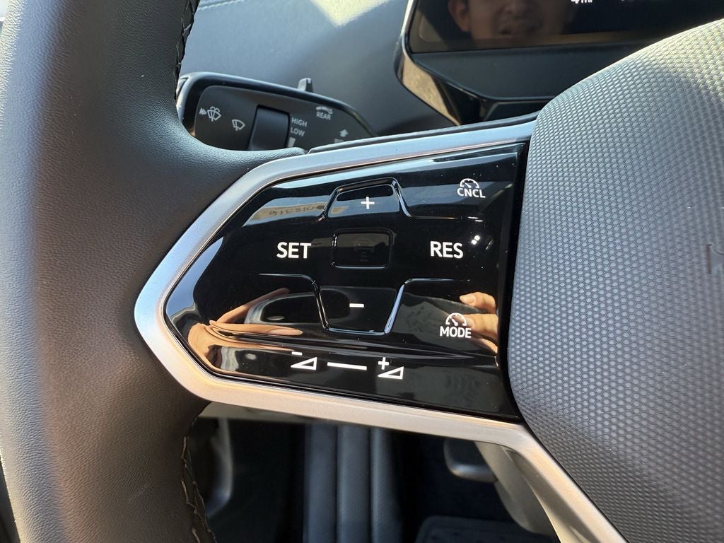 2025 Volkswagen ID.4 Pro