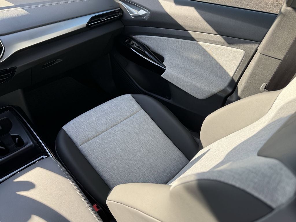 2025 Volkswagen ID.4 Pro