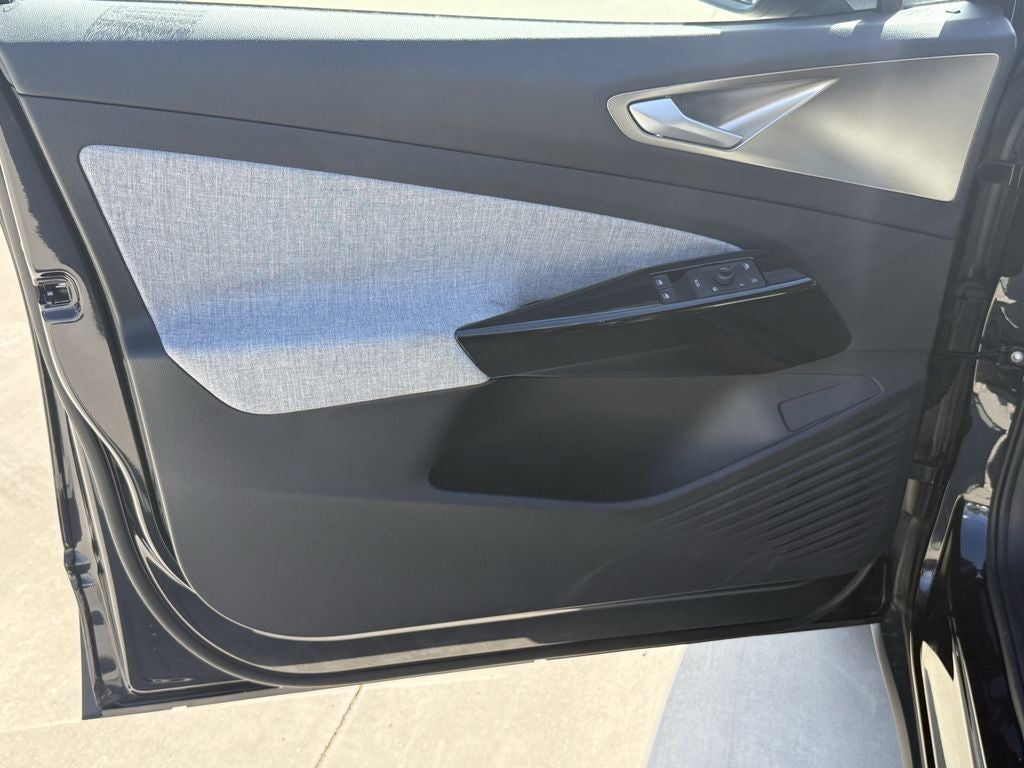 2025 Volkswagen ID.4 Pro