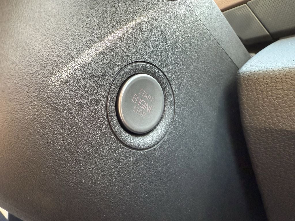 2025 Volkswagen ID.4 Pro