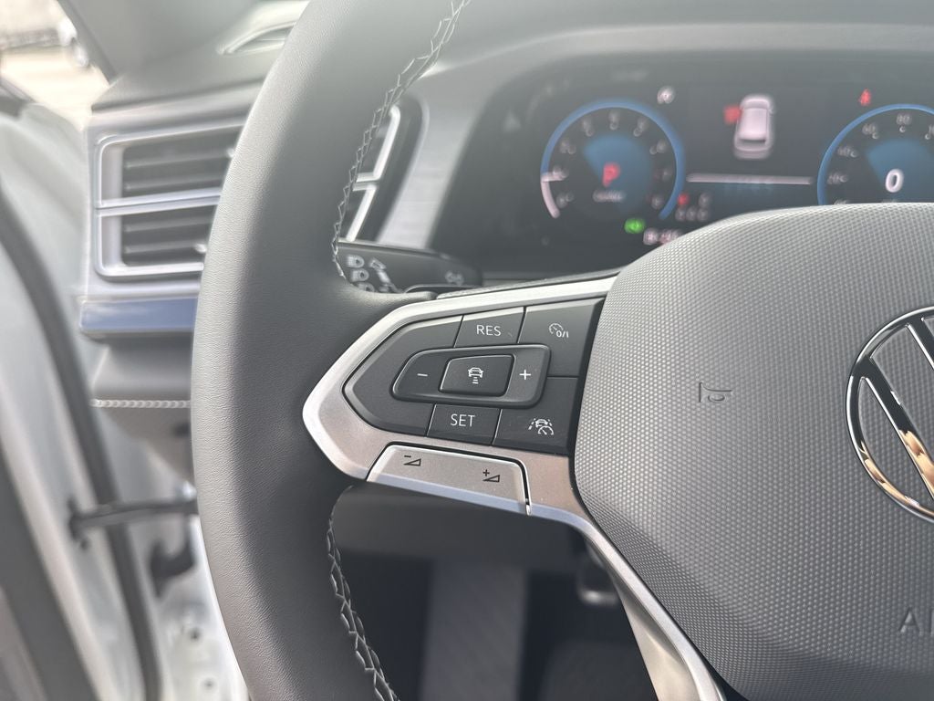 2026 Volkswagen Atlas Cross Sport 2.0T SE