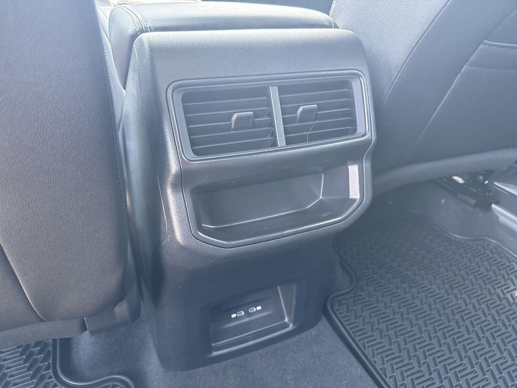 2026 Volkswagen Atlas Cross Sport 2.0T SE