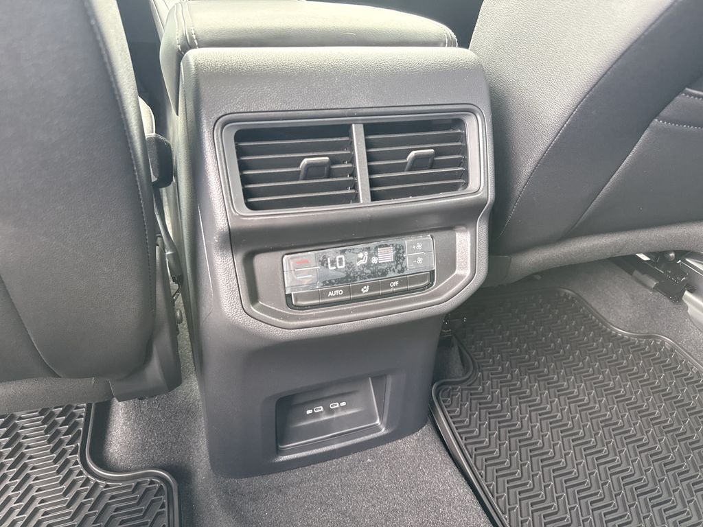 2026 Volkswagen Atlas SE