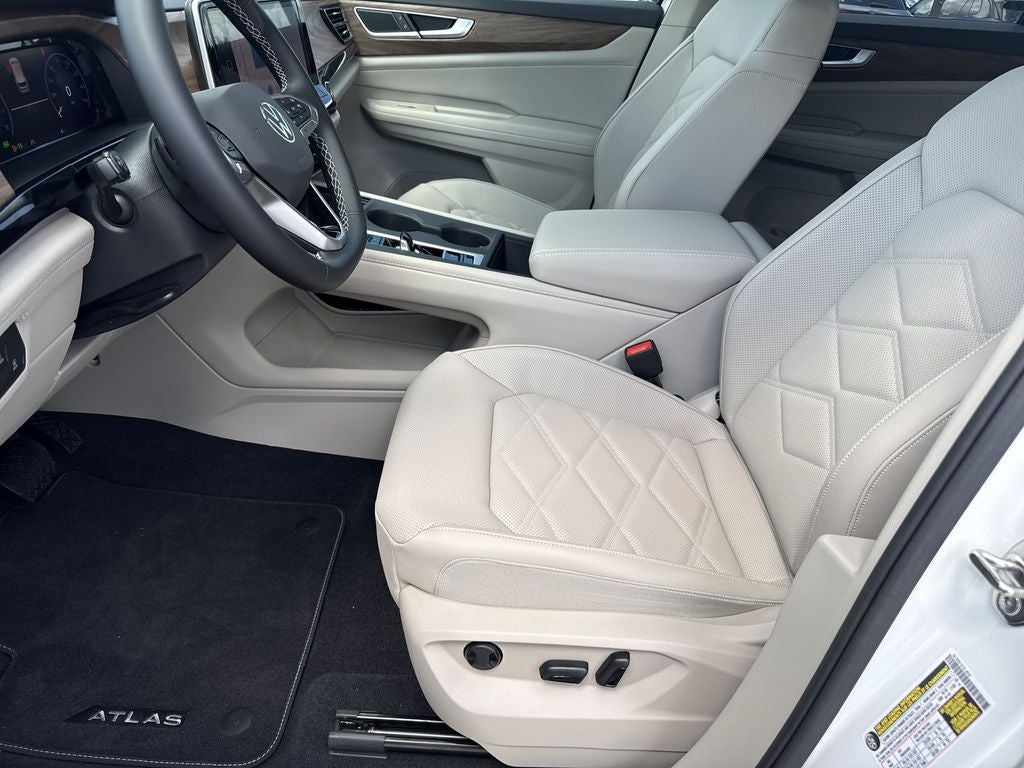 2026 Volkswagen Atlas 2.0T SE
