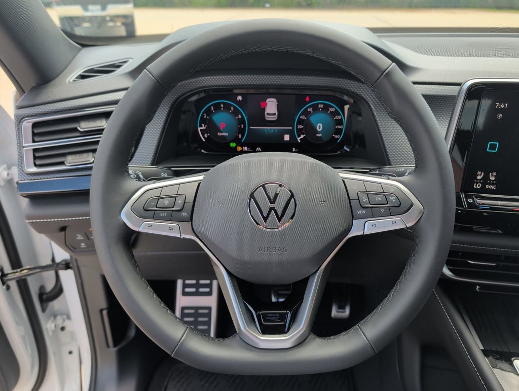 2026 Volkswagen Atlas Cross Sport 2.0T SEL Premium R-Line