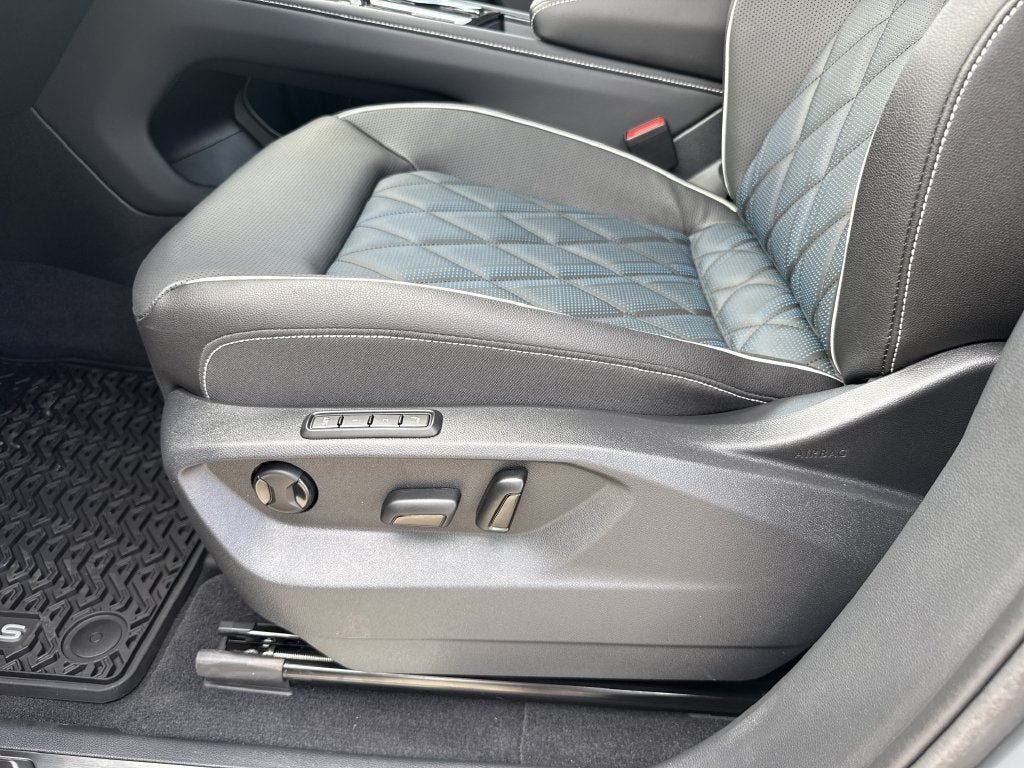 2026 Volkswagen Atlas Cross Sport SEL Premium R-Line