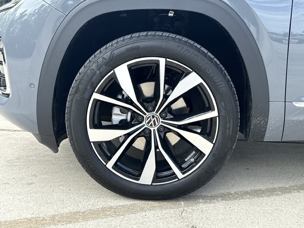 2026 Volkswagen Atlas Cross Sport SEL Premium R-Line