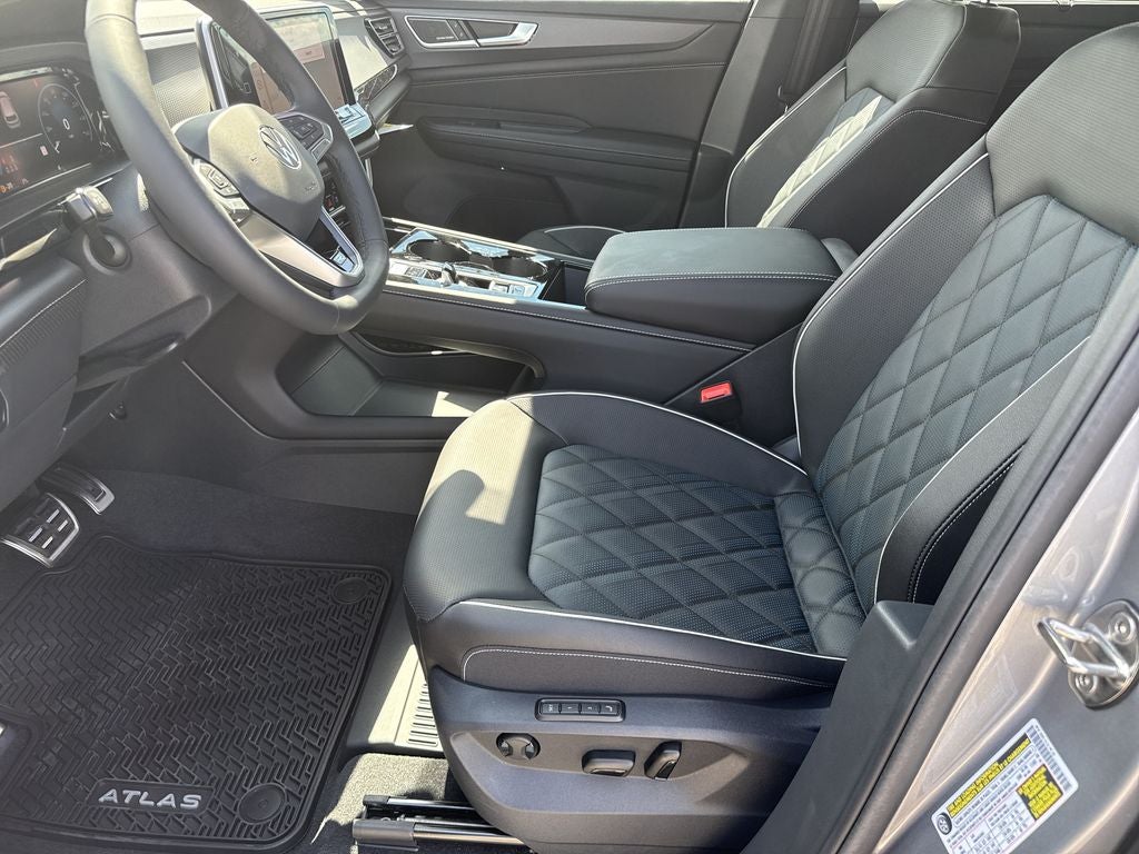 2026 Volkswagen Atlas Cross Sport SEL Premium R-Line