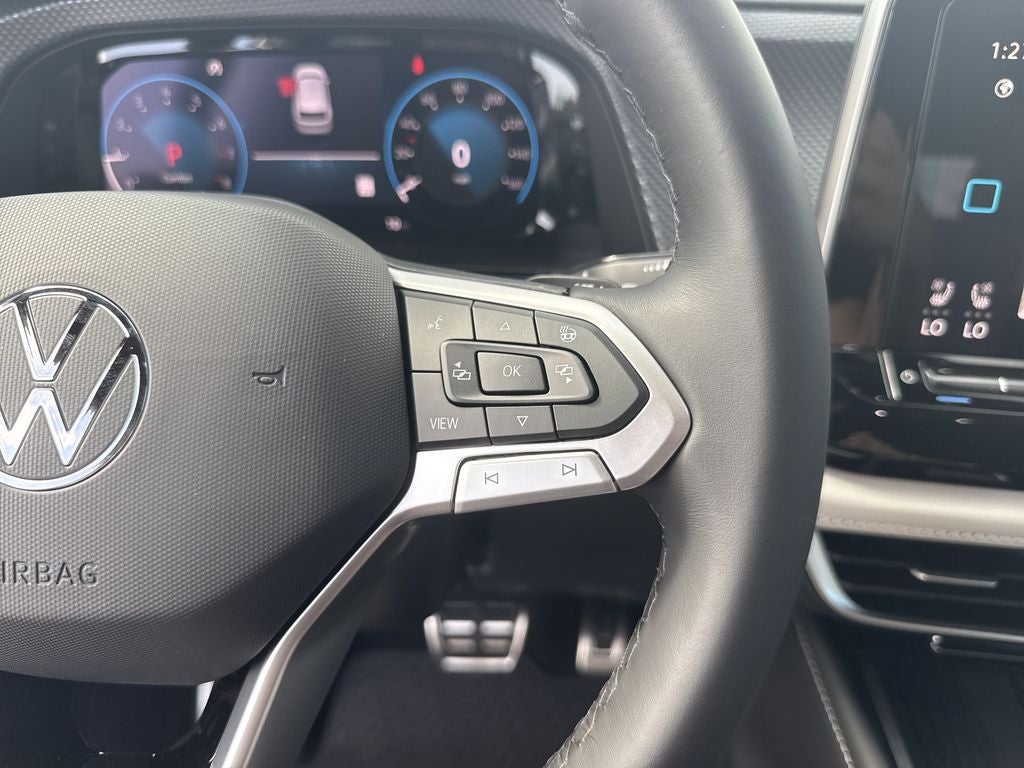 2026 Volkswagen Atlas Cross Sport 2.0T SEL Premium R-Line