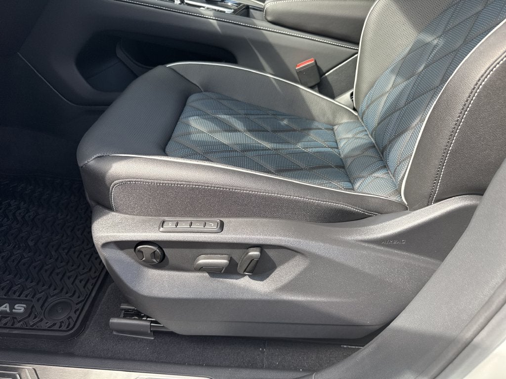 2026 Volkswagen Atlas Cross Sport SEL Premium R-Line