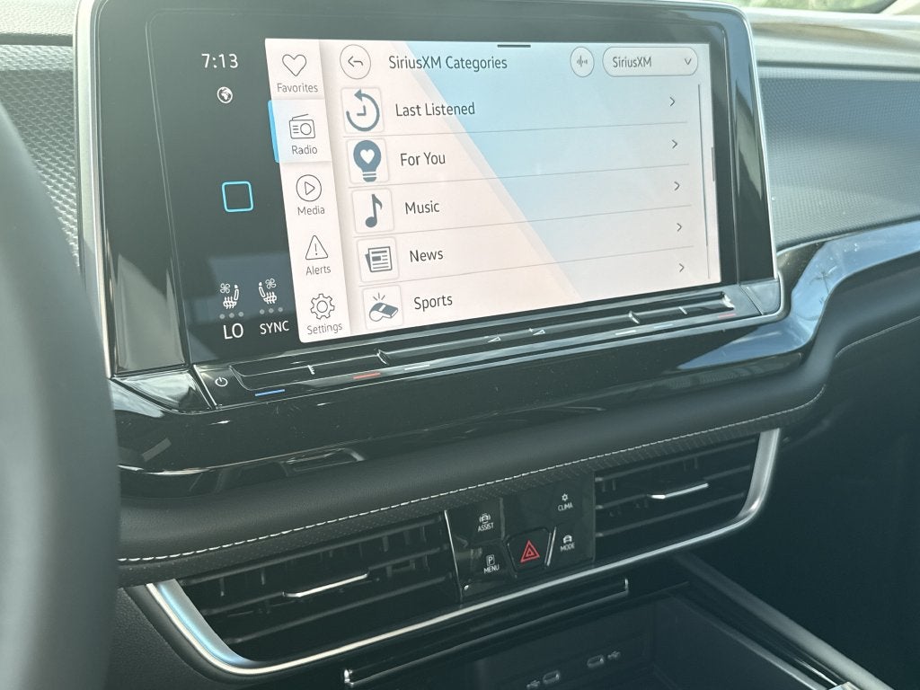 2026 Volkswagen Atlas Cross Sport SEL Premium R-Line