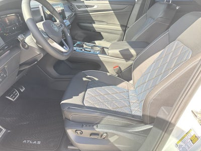 2026 Volkswagen Atlas Cross Sport SEL Premium R-Line