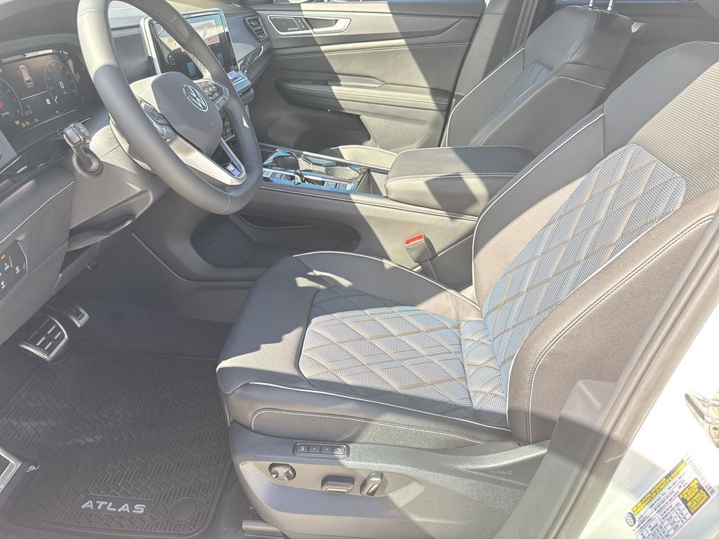 2026 Volkswagen Atlas Cross Sport SEL Premium R-Line