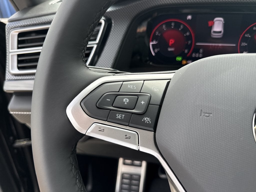 2026 Volkswagen Atlas Cross Sport SEL Premium R-Line