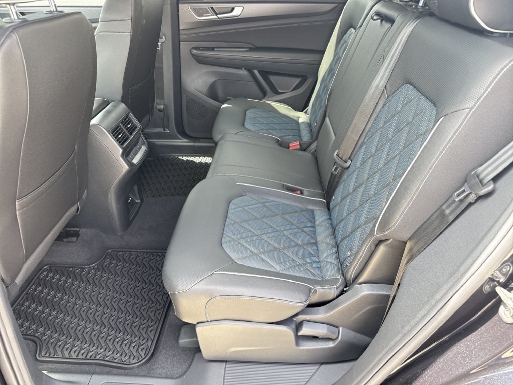 2026 Volkswagen Atlas Cross Sport SEL Premium R-Line