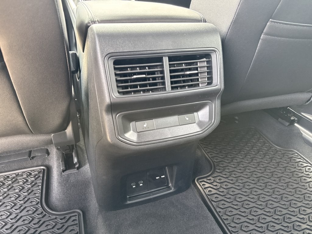 2026 Volkswagen Atlas Cross Sport SEL Premium R-Line