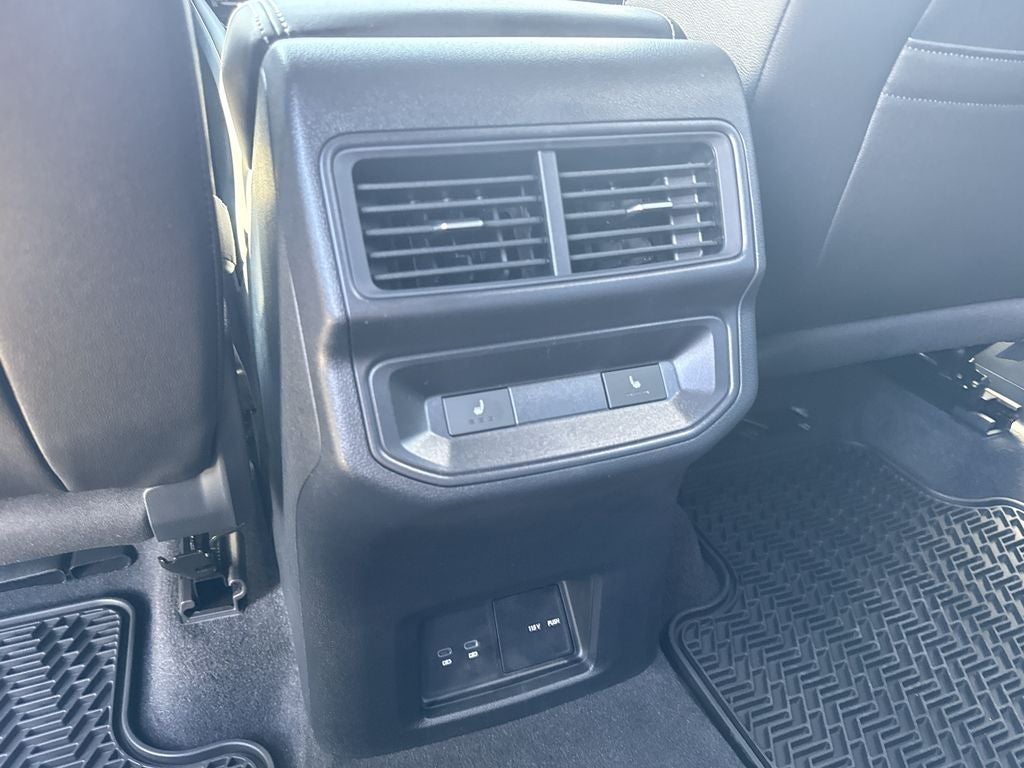 2026 Volkswagen Atlas Cross Sport SEL Premium R-Line