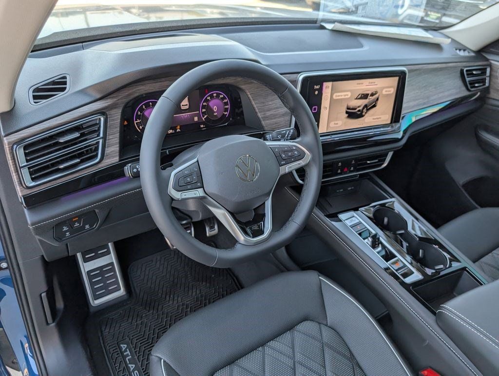 2026 Volkswagen Atlas 2.0T SEL Premium R-Line