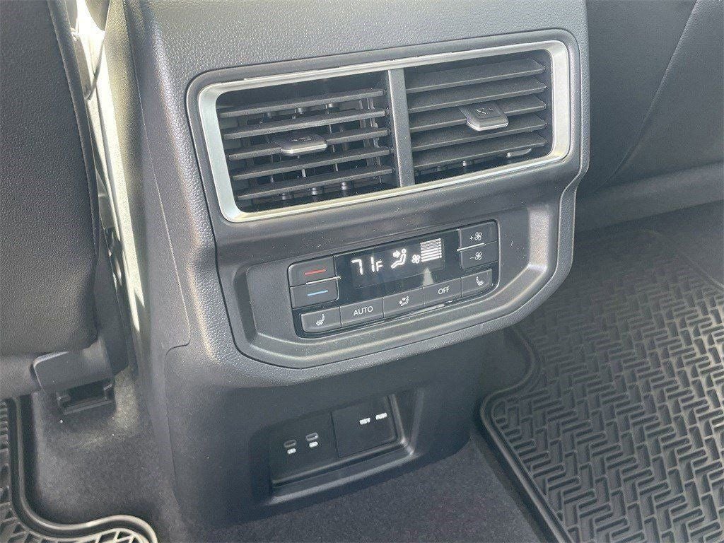 2025 Volkswagen Atlas 2.0T SEL Premium R-Line