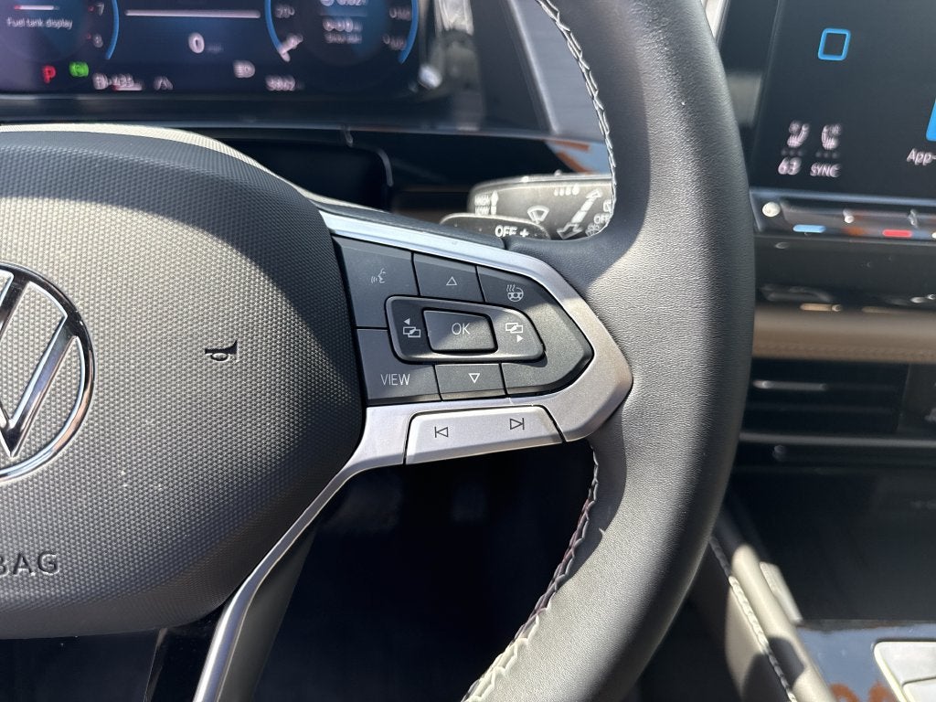 2026 Volkswagen Atlas Cross Sport SE w/Technology