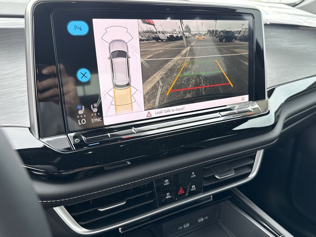 2026 Volkswagen Atlas Cross Sport 2.0T SE w/Technology