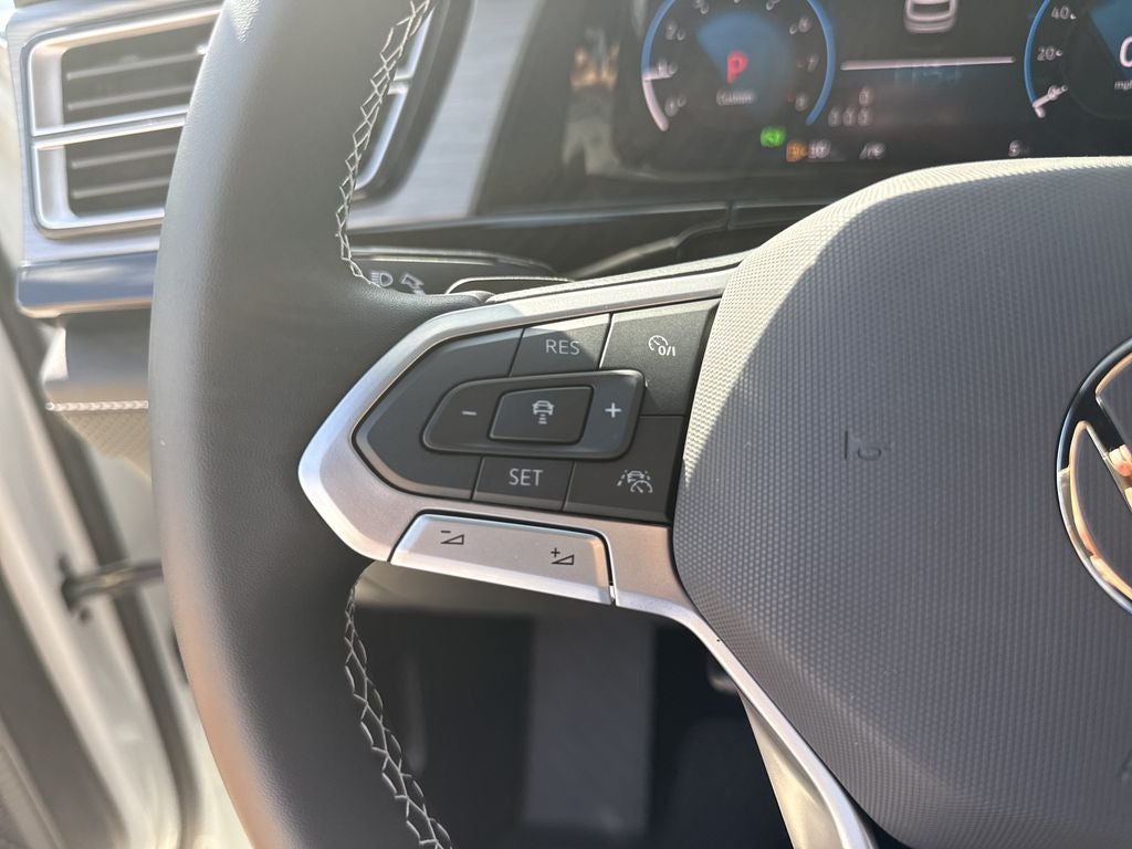 2026 Volkswagen Atlas Cross Sport SE w/Technology