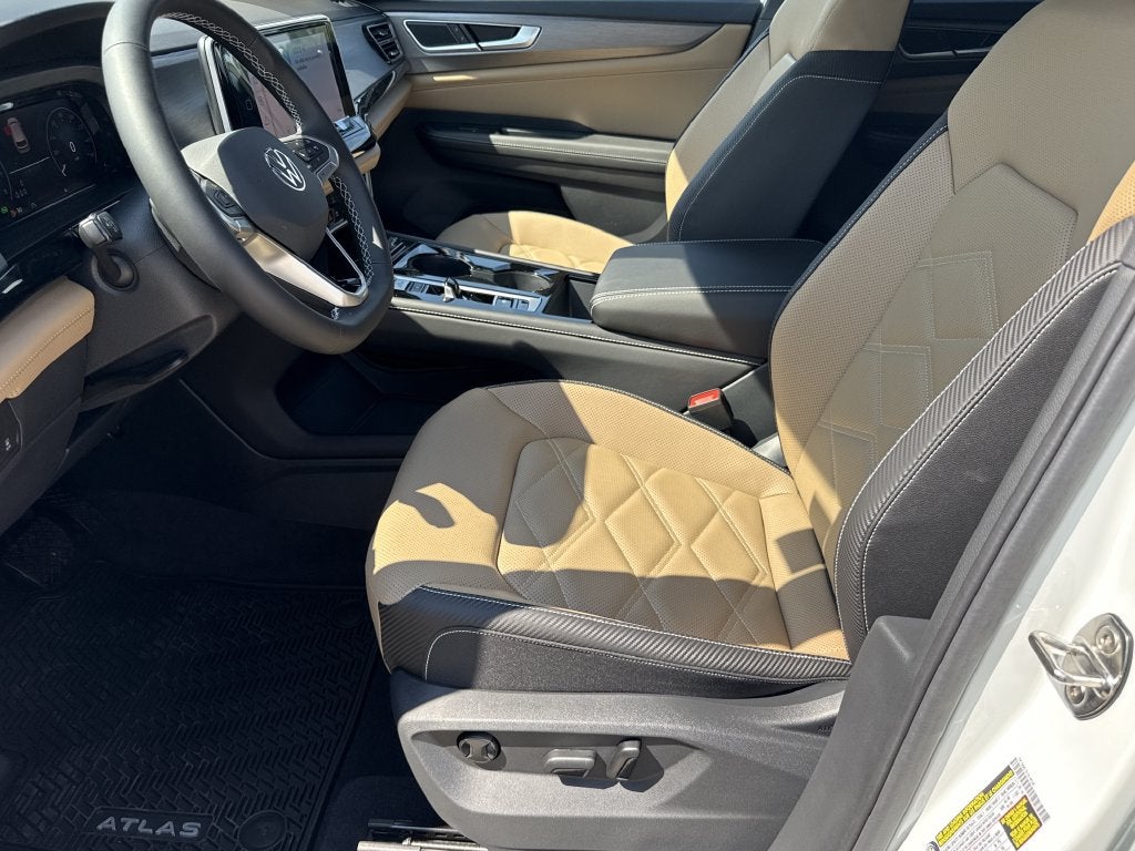 2026 Volkswagen Atlas Cross Sport SE w/Technology