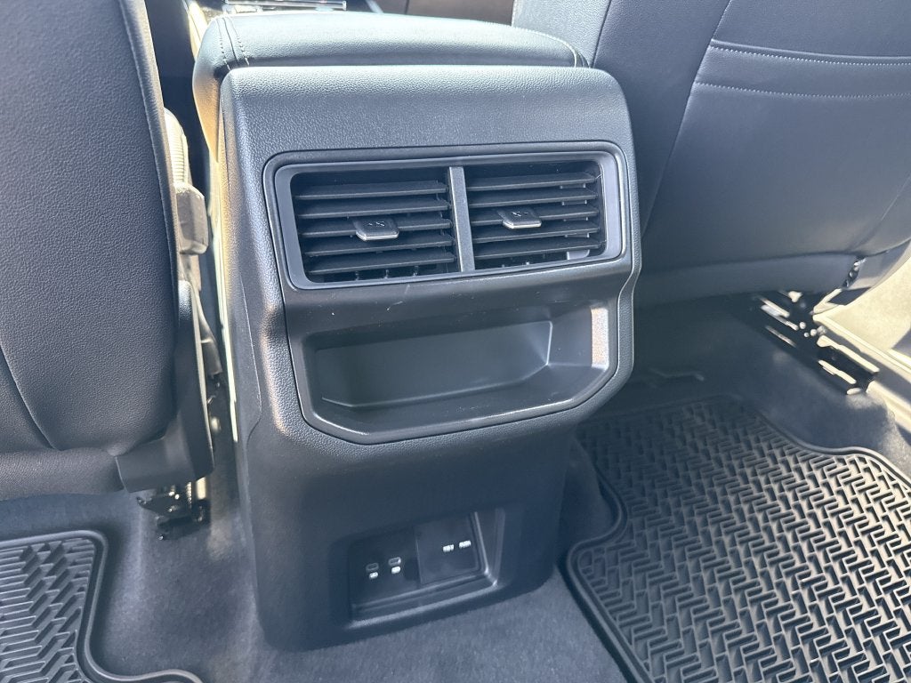 2026 Volkswagen Atlas Cross Sport SE w/Technology