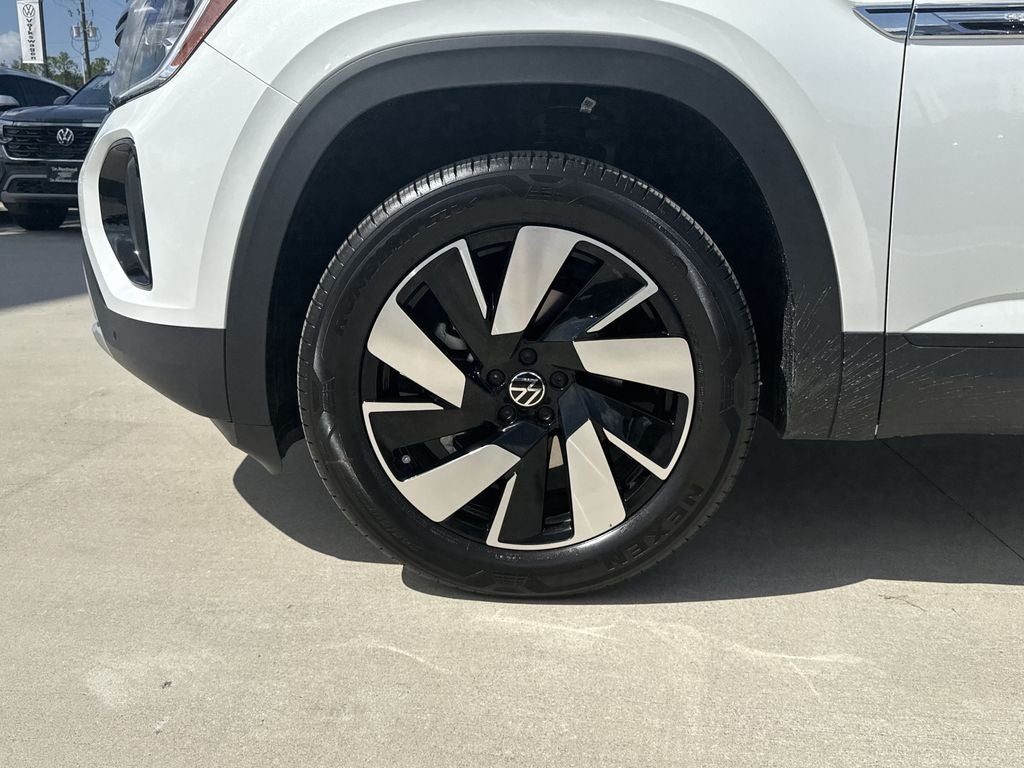 2026 Volkswagen Atlas Cross Sport SE w/Technology