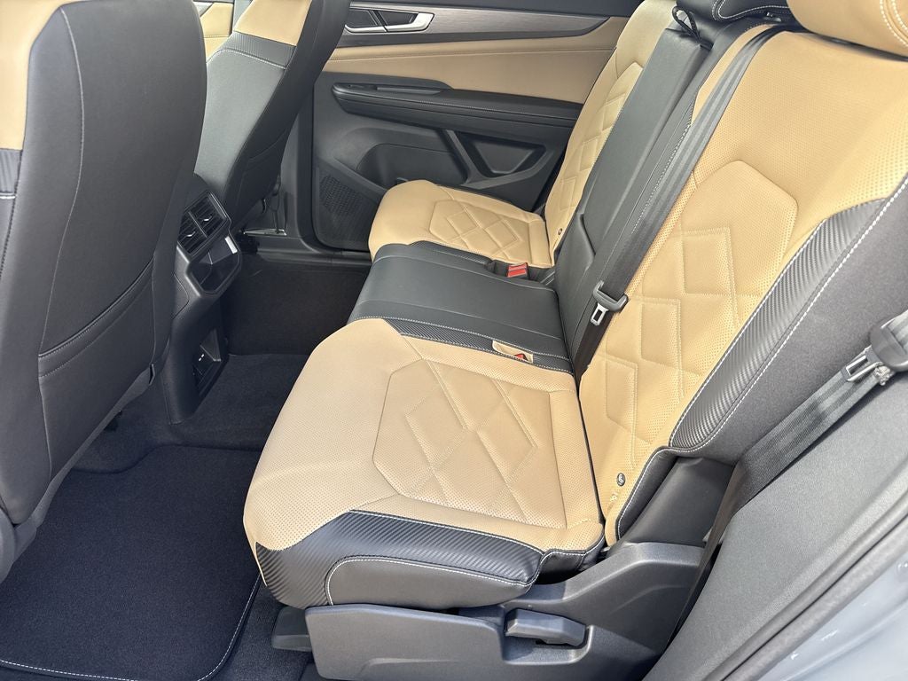 2026 Volkswagen Atlas Cross Sport SE w/Technology