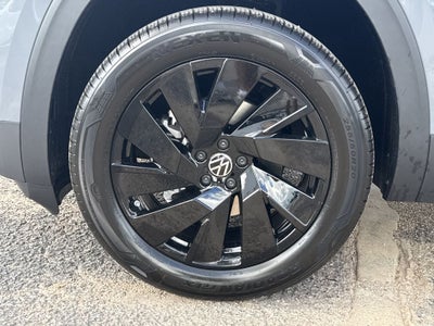 2026 Volkswagen Atlas Cross Sport SE w/Technology