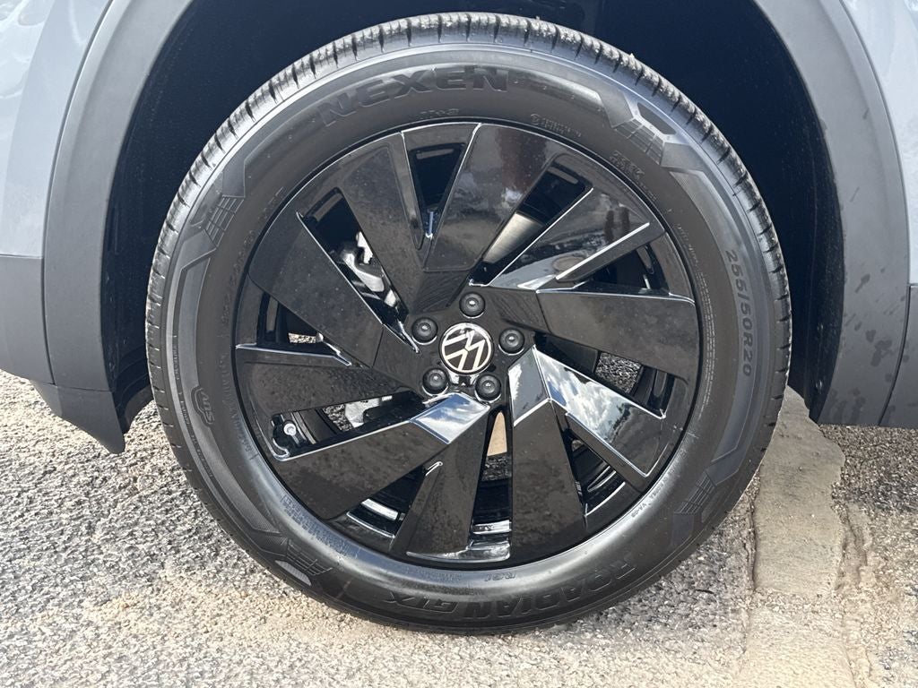 2026 Volkswagen Atlas Cross Sport SE w/Technology