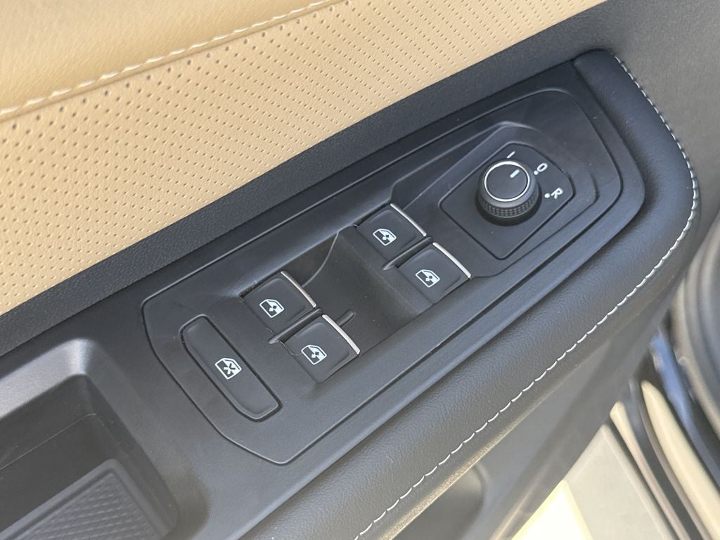 2026 Volkswagen Atlas Cross Sport SE w/Technology