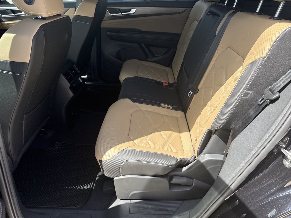 2026 Volkswagen Atlas Cross Sport SE w/Technology