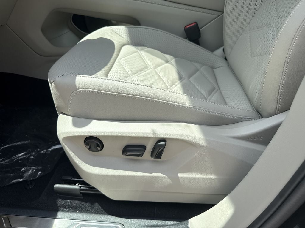 2026 Volkswagen Atlas SE w/Technology