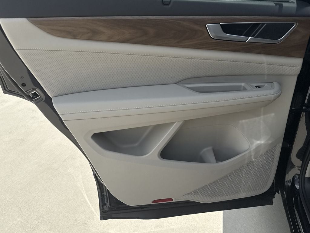 2026 Volkswagen Atlas SE w/Technology