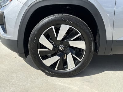 2026 Volkswagen Atlas Cross Sport SE w/Technology