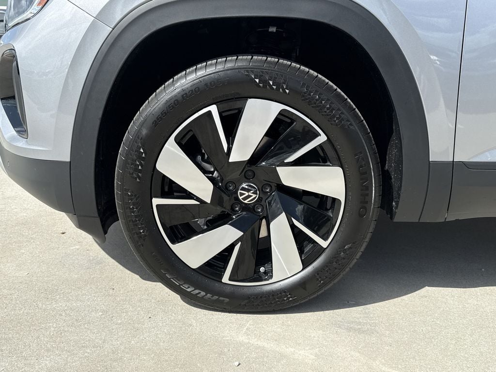 2026 Volkswagen Atlas Cross Sport SE w/Technology