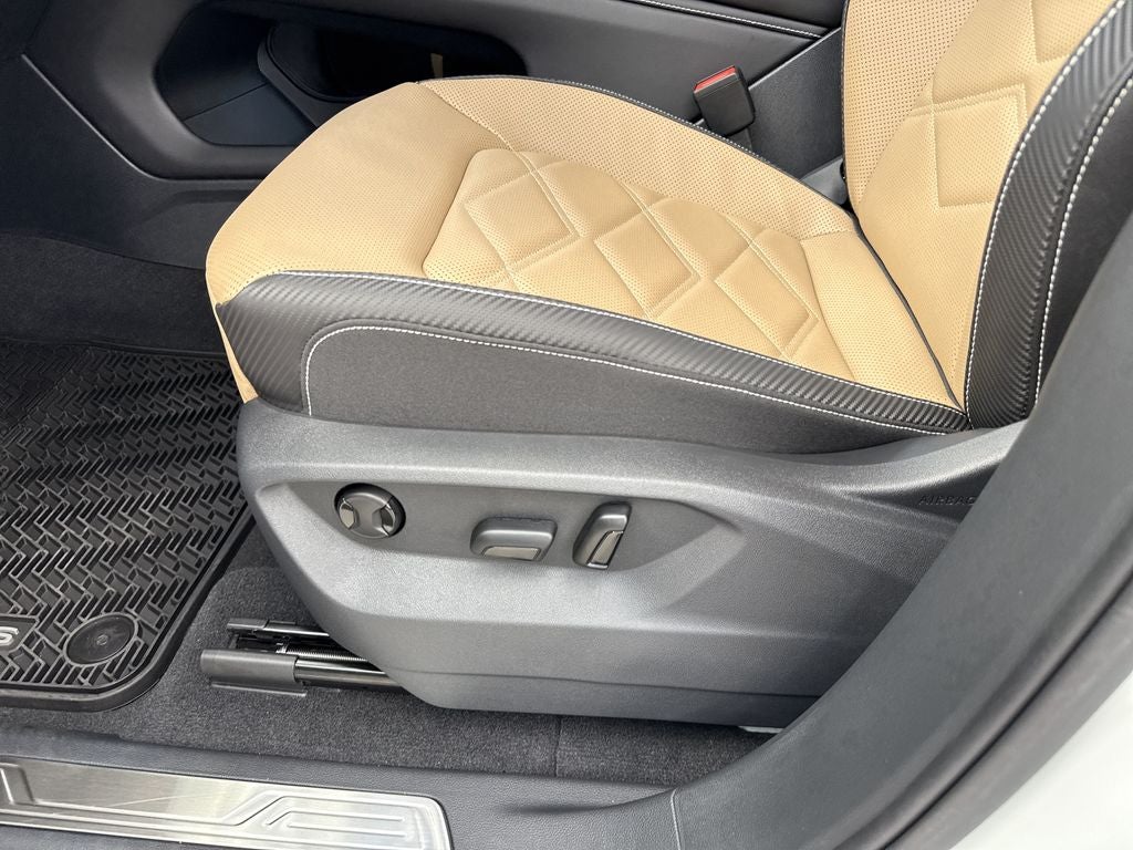 2026 Volkswagen Atlas Cross Sport SE w/Technology