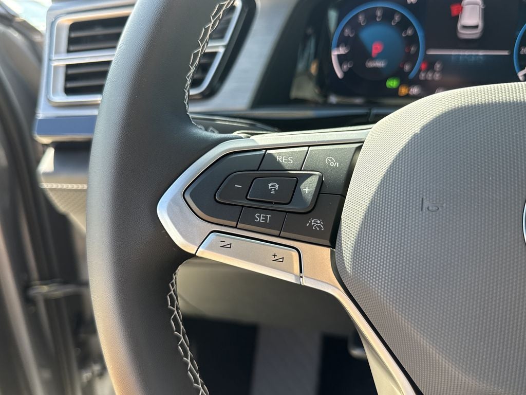 2026 Volkswagen Atlas Cross Sport SE w/Technology