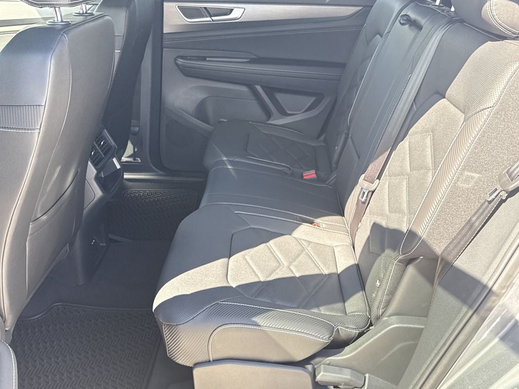2026 Volkswagen Atlas Cross Sport SE w/Technology