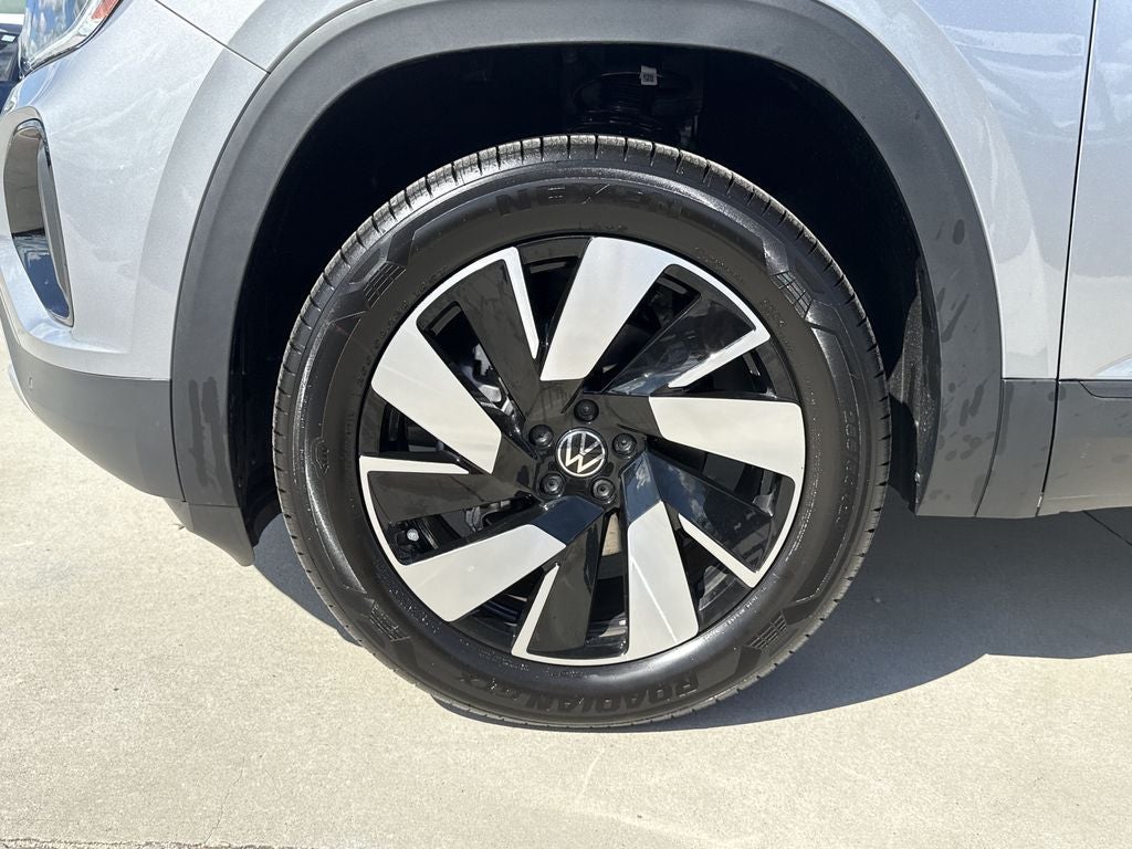 2026 Volkswagen Atlas Cross Sport SE w/Technology