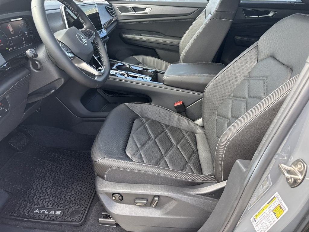 2026 Volkswagen Atlas Cross Sport SE w/Technology