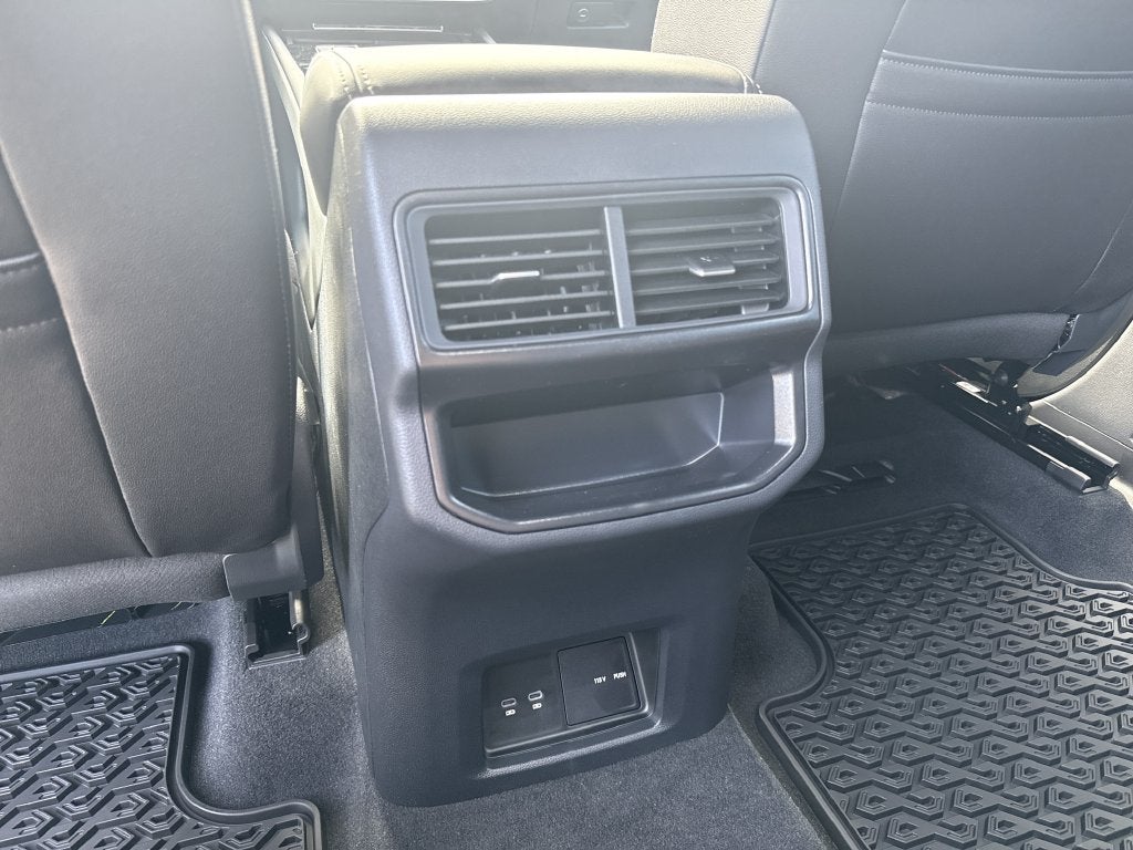 2026 Volkswagen Atlas Cross Sport SE w/Technology