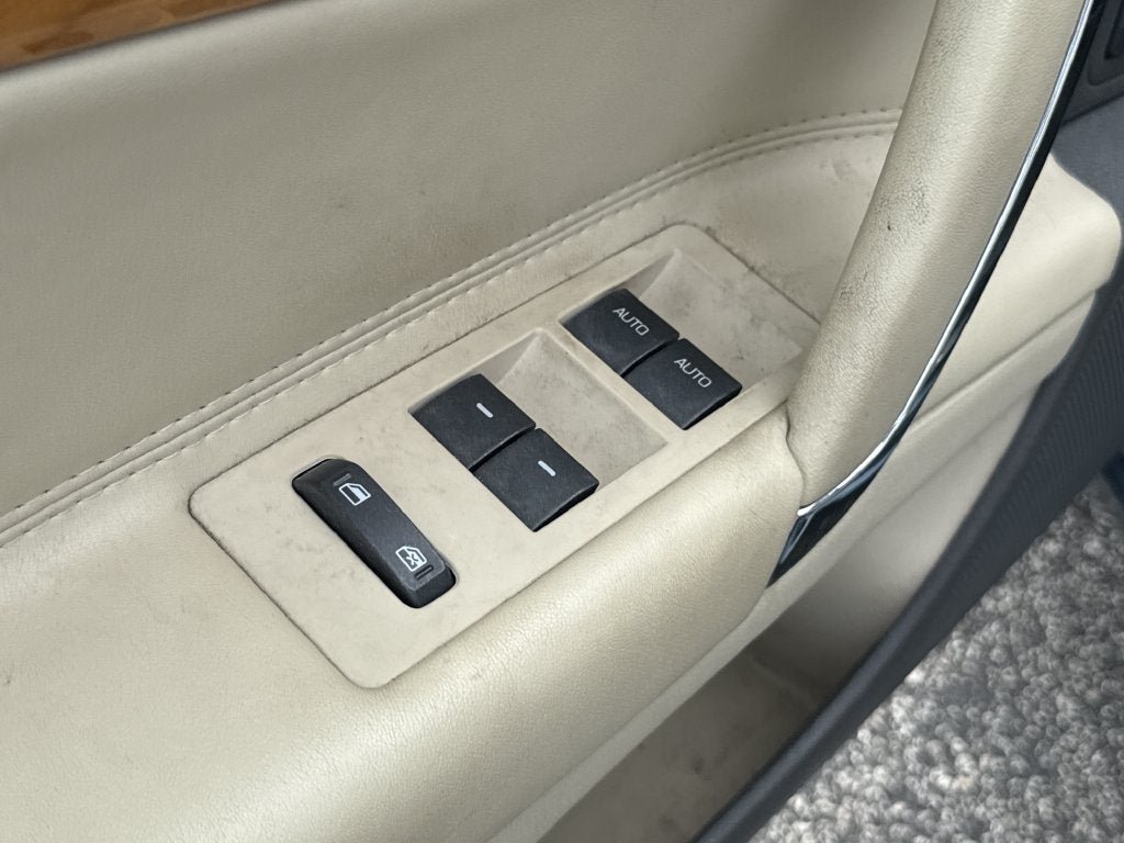 2012 Lincoln MKZ Base